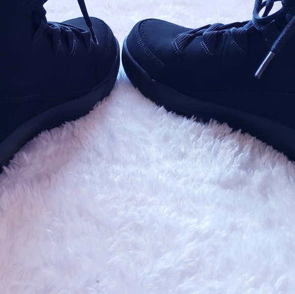 New Men's Jordan Air Deluxe - Picture 7 of 8